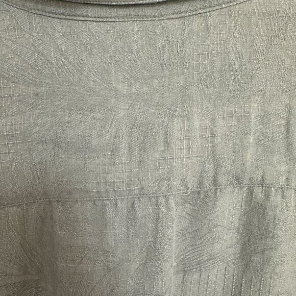 Izod Golf Men's Short‎ Sleeve Collared Shirt Washable Silk Size X-Large - Picture 5 of 5